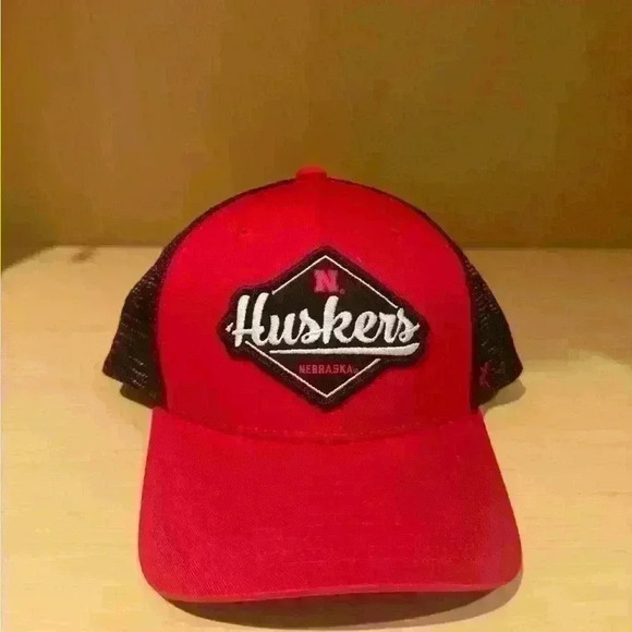 Nebraska Huskers trucker hat - Picture 1 of 3